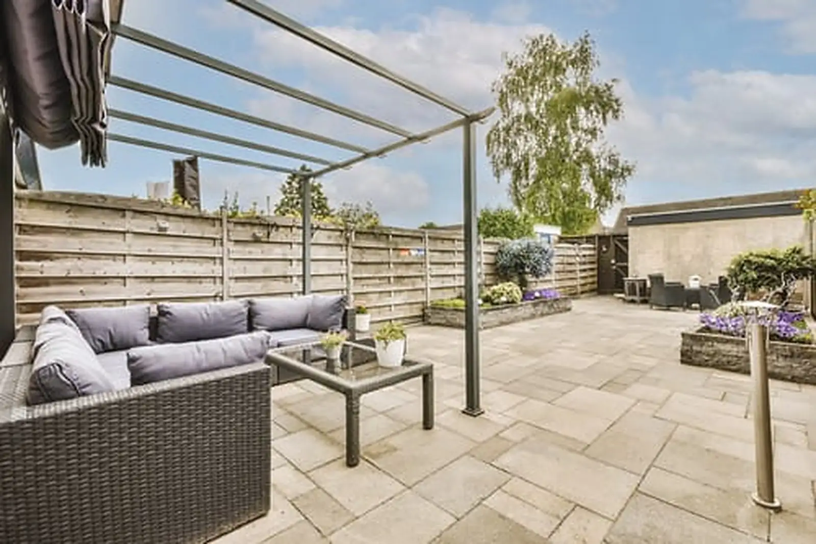 Hardscaping & Custom Patios